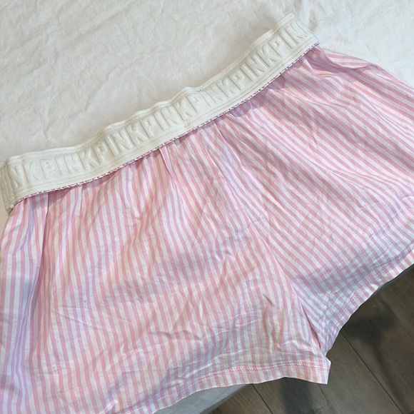 XS VICTORIAS SECRET PAJAMA SHORTS - Picture 3 of 5